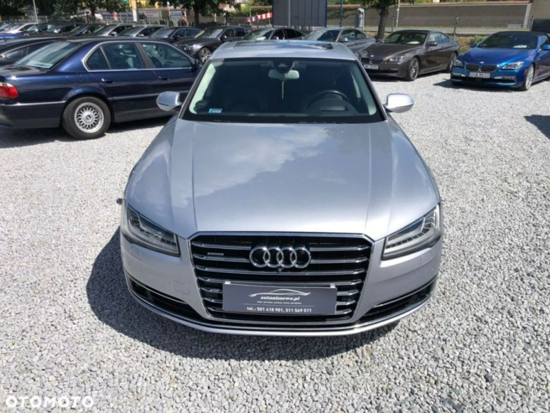 Audi A8-025